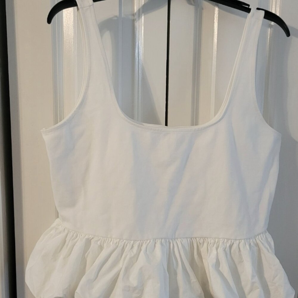 Bubble hem tank top